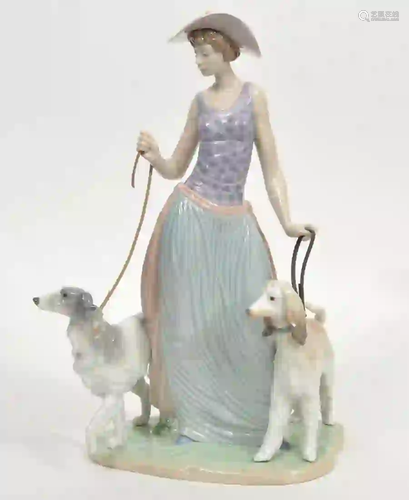 Lladro Elegant Promenade Figure of Woman & Dogs