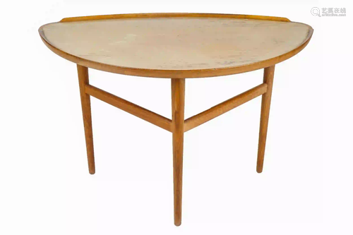 DANISH MODERN 'GUITAR PICK' STYLE END TABLE