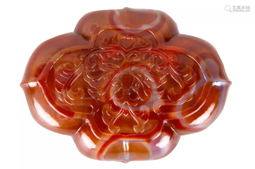 CHINESE CARVED CARNELIAN BOX