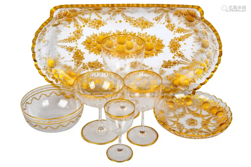 ASSEMBLED SET OF GILT-DECORATED GLASSWARE