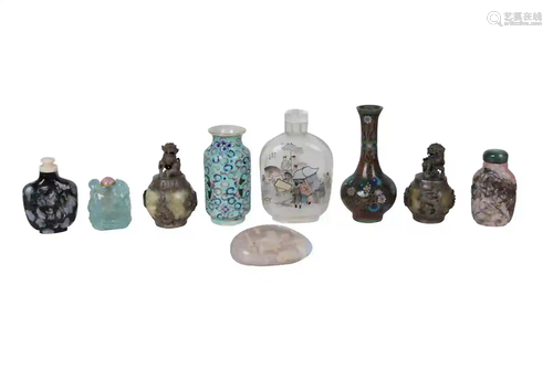 COLLECTION OF CHINESE SNUFF BOTTLES & MINIATURES