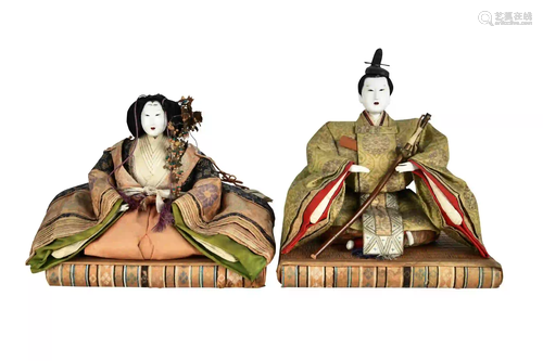 PAIR OF JAPANESE DOLLS