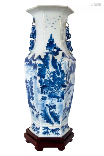 CHINESE BLUE & WHITE CERAMIC HEXAGONAL VASE