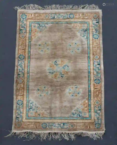HAND WOVEN CHINESE SILK CARPET, APPROX 6' 1