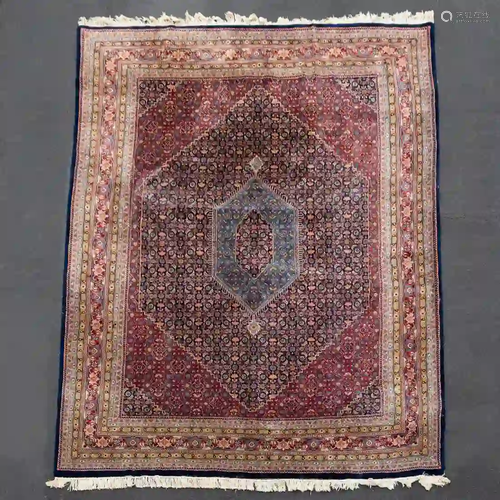 HAND WOVEN INDO-BIDJAR RUG, 11' 9