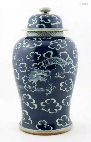 CHINESE BLUE & WHITE DRAGON LIDDED TEMPLE JAR