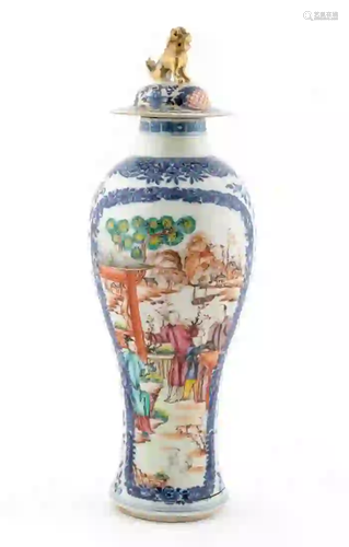 CHINESE EXPORT FAMILLE ROSE PORCELAIN LIDDED VASE