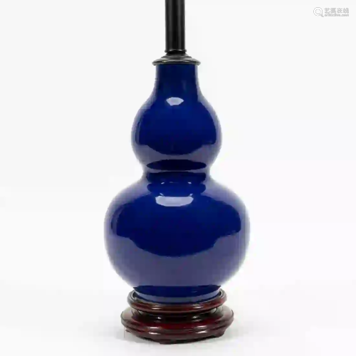 CHINESE COBALT BLUE GOURD VASE PORCELAIN LAMP