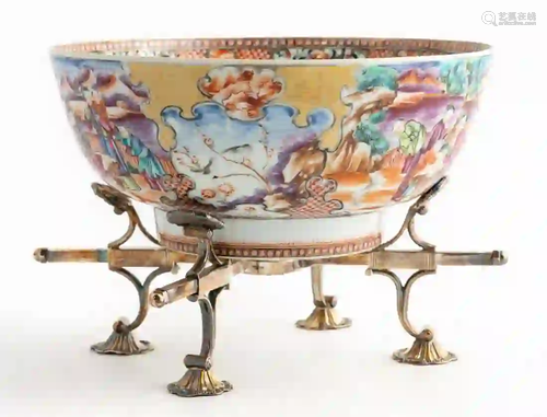 CHINESE EXPORT ROSE MANDARIN PUNCH BOWL WITH ST…