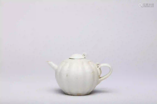 A Ding Melon Formed Teapot Yuan Dynasty