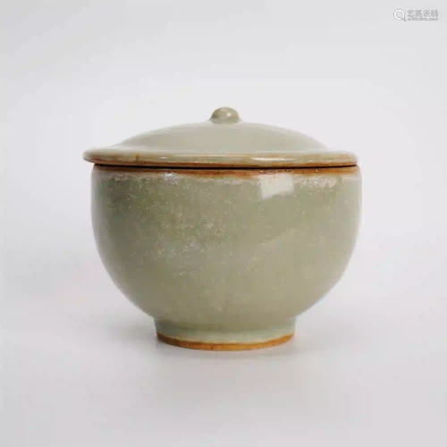A Longquan Celadon Bowl with Lid Song Dynasty