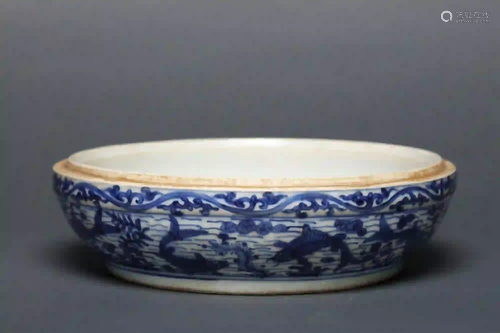 A FISHES Blue and White Box with Wanli Mark Qing