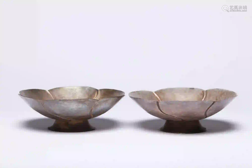 A Pair of Flower Formed Silver Bowls Song Dynasty