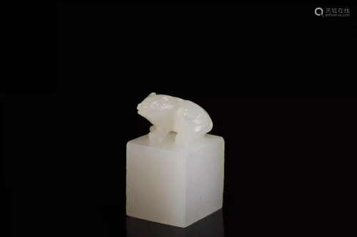 A Carved Hetian Jade Mythical Beast Seal Qing Dynasty