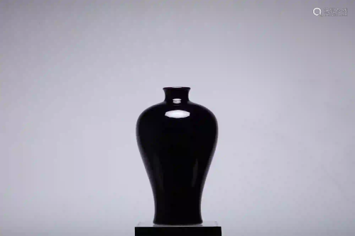 A Purple Glazed Meiping Vase with Qianlong Mark