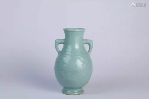 A Carved Celadon Vase with Dragon Handles Qianlong
