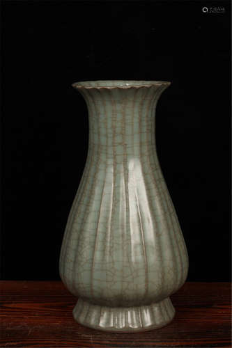 A Chinese Porcelain Vase