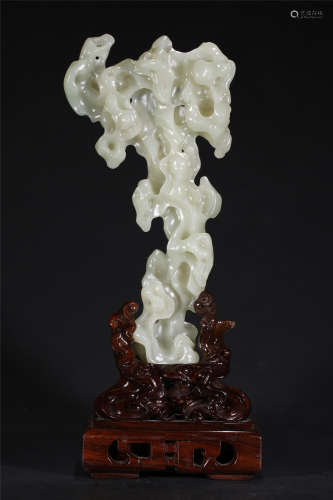 A Chinese Carved Jade Decoration