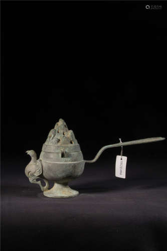 A Chinese Bronze Portable Lamp