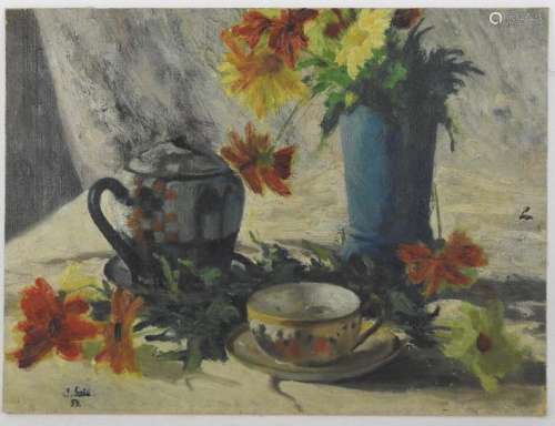 J. LAIE (XXème). Nature morte à la tasse et fleurs…