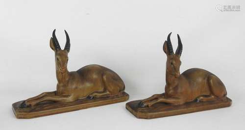 DENBAC : Paire d'antilopes. Statuettes en grés éma…