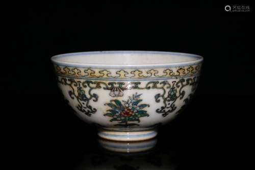 Doucai Floral Pattern Bowl