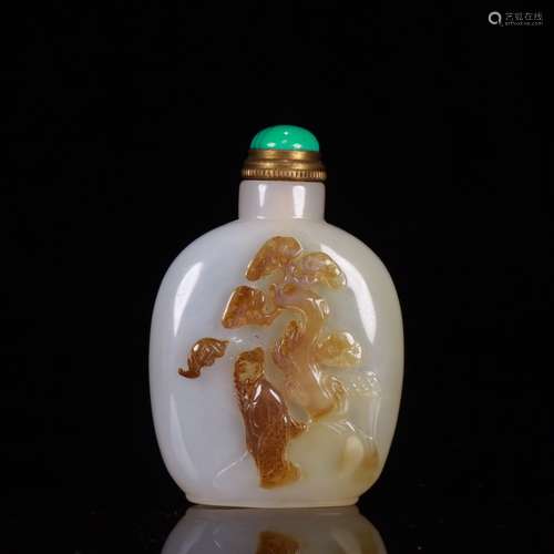 Agate Snuff Bottle