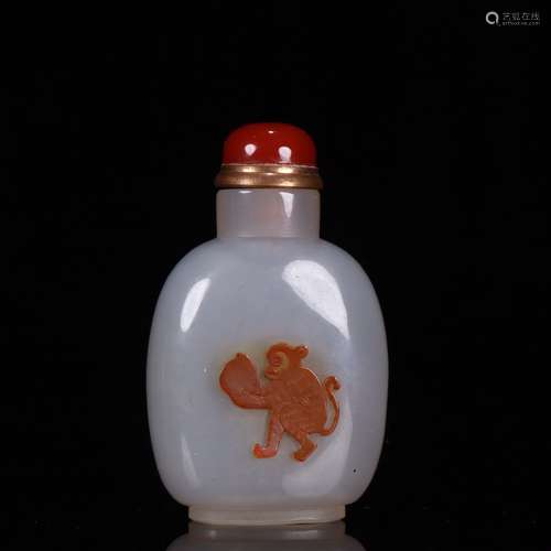 Agate Snuff Bottle