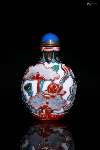 Glass Ware Lotus Pattern Snuff Bottle