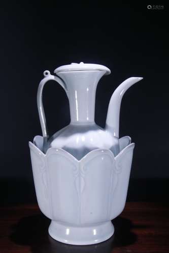 Porcelain Wine Vessel