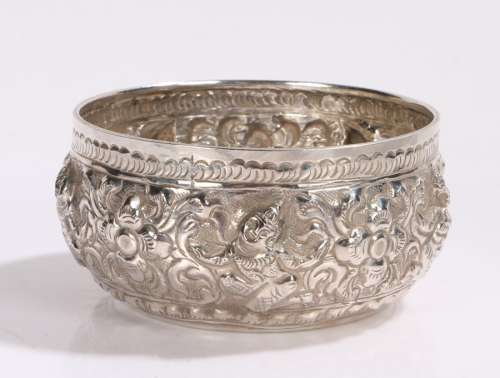 Middle Eastern silver bowl, with embossed deity and foliate decoration, 10cm diameter, 2.6oz