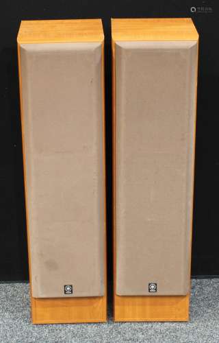 A pair Yamaha floor standing speakers, Model no NS-45E. 88.5cm high, 27.5cm deep, 23.5cm wide.(2)
