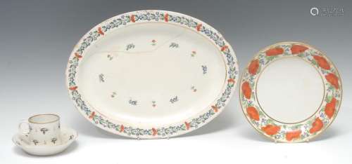 A Pinxton saucer dish, pattern 104, decorated with poppies, 20cm diam, (faults); a Mansfield-