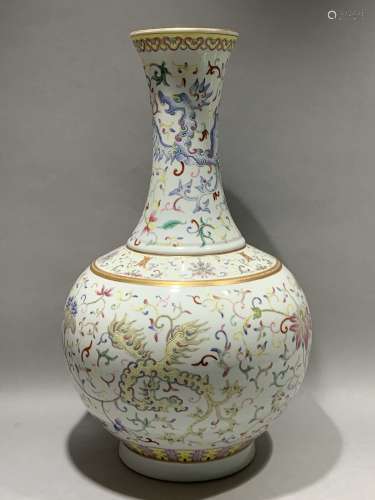 Pastel Kui Phoenix decorative vase