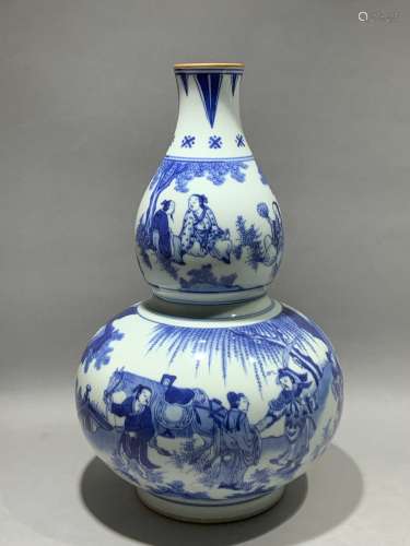 Blue and white characters story gourd bottle