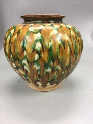 A LIAO DYNASTY THREE-COLOR GLAZED POTTERY