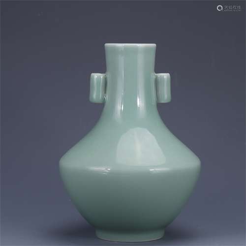 Blue glaze double ear bottle