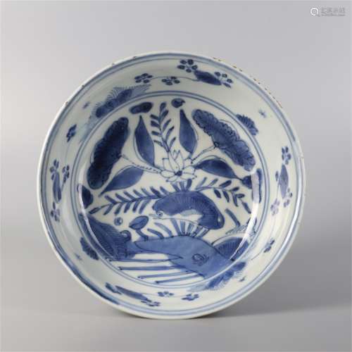 Blue and white lotus leaf bowl