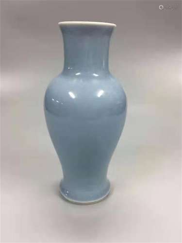 A QING DYNASTY KANGXI SKY BLUE GLAZE VASE