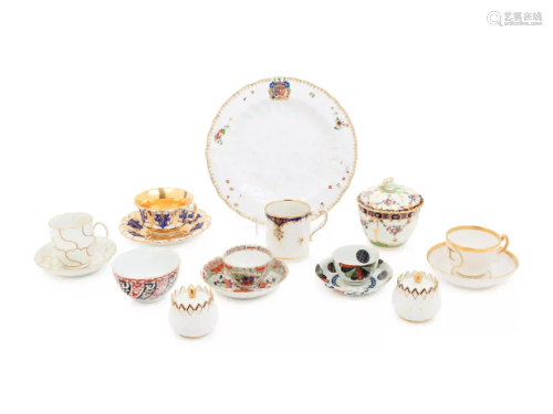 A Collection of Eleven Porcelain Table Articles