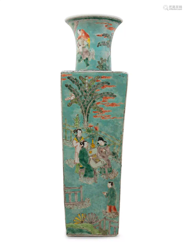 A Chinese Porcelain Vase