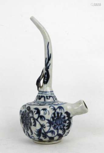 TIBET : Pipe à eau en porcelaine blanc bleu. Haut.…