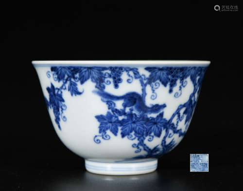 A BLUE AND WHITE SQUIRREL AND GRAPE PORCELAIN BOWL