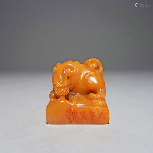 A BEAST TIANHUANG STONE SEAL