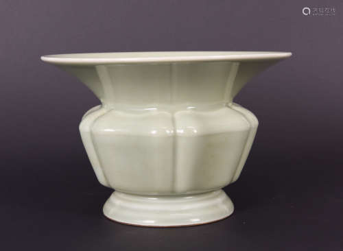 A CELADON GLAZED PORCELAIN ZUN