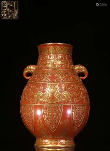 CHINESE IRON RED AND GILT VASE, QIANLONG MARK