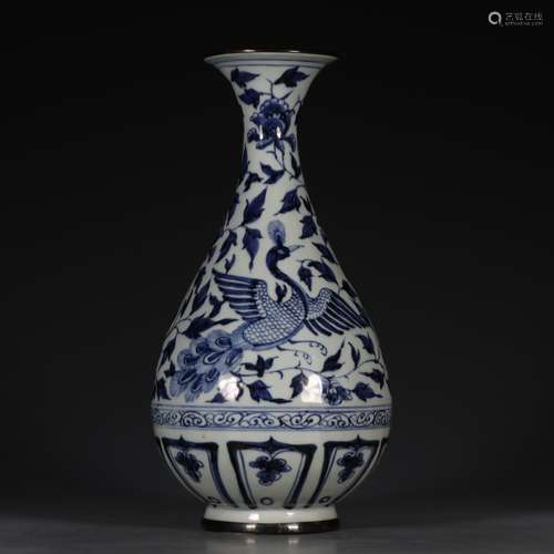 CHINESE BLUE & WHITE VASE