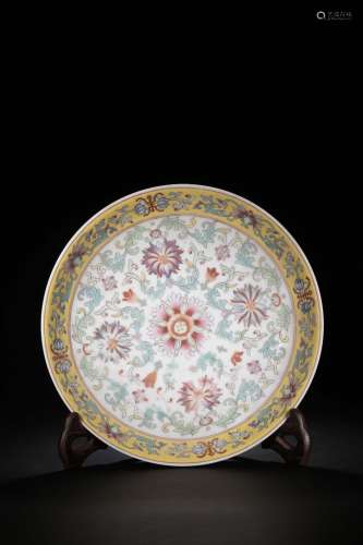 CHINESE FAMILLE ROSE PLATE,  QIANLONG MARK