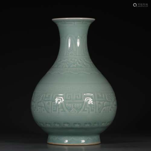 CHINESE DOU QING GLAZED VASE, QIANLONG MARK