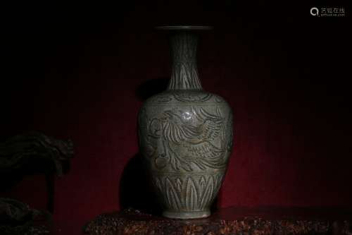 CHINESE CARVED GE TYPE VASE